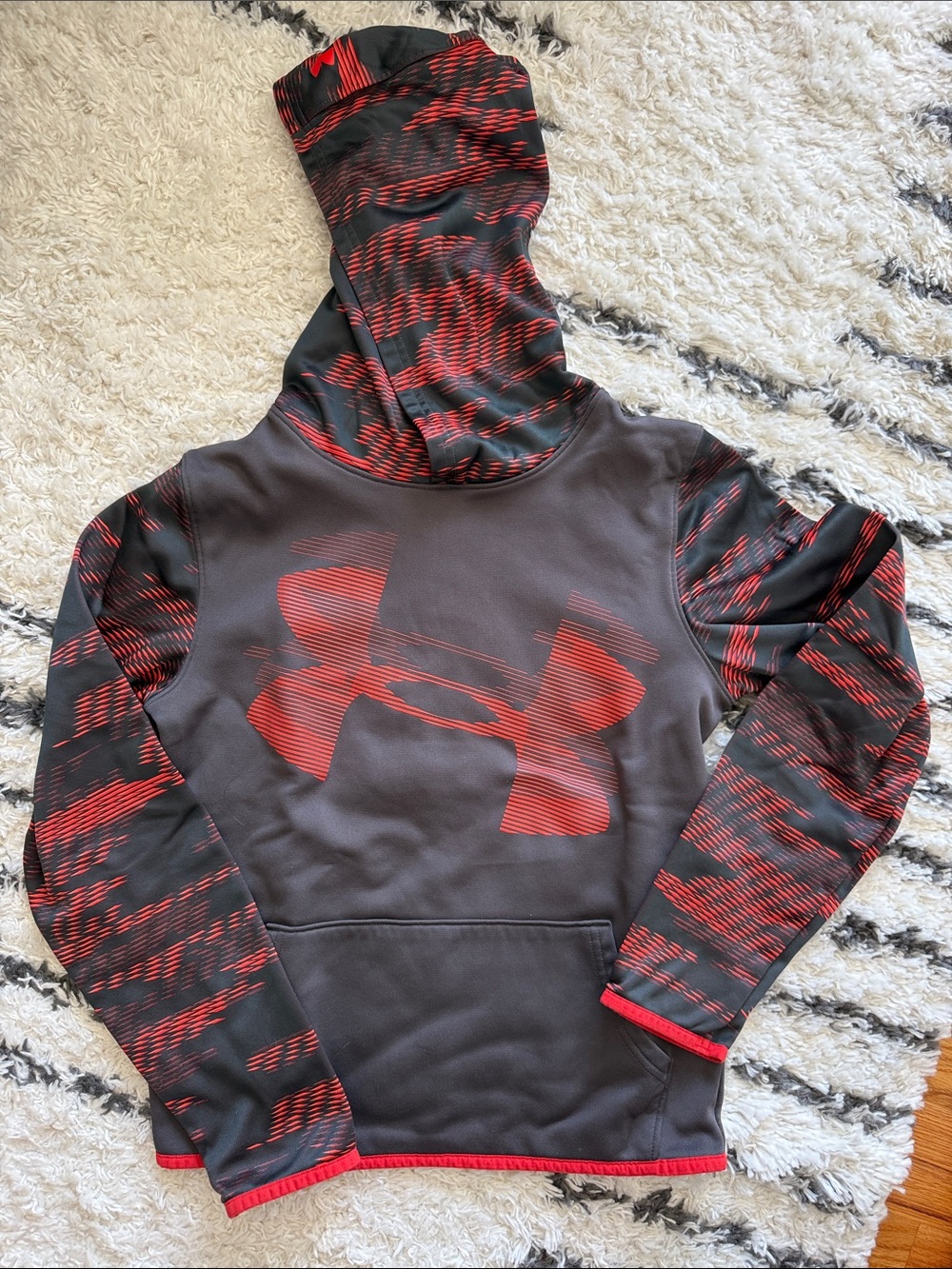 Under Armour Women’s Black & Red Hooded Athletic Pullover
